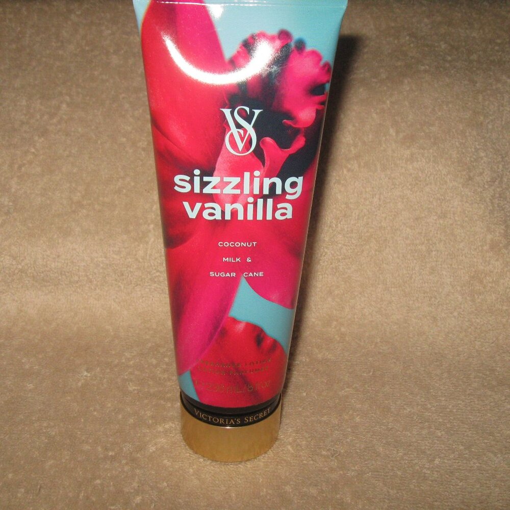 VICTORIA'S SECRET Sizzling Vanilla Body Lotion Moisturizer 8 oz New Sealed LtdEd